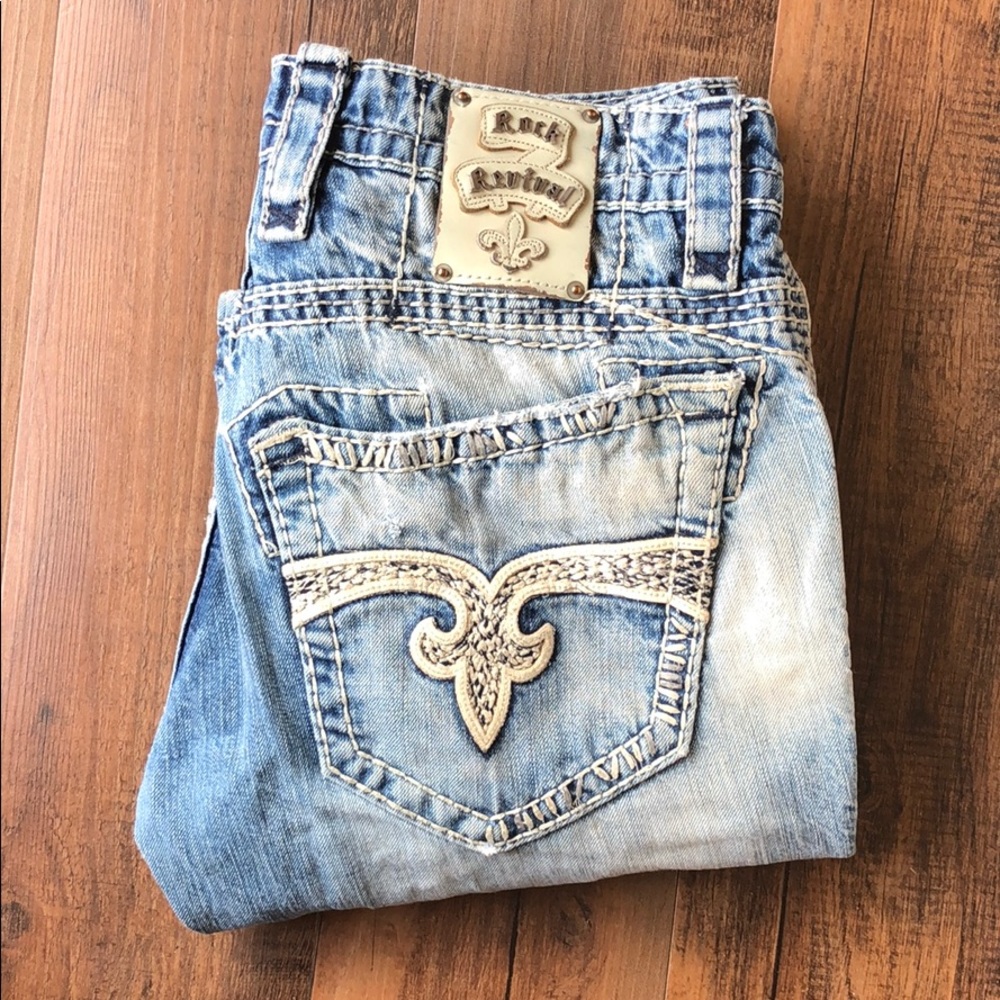 Men’s Rock Revival Jeans, Size 32